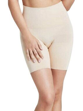 Assets by Spanx Mid-Thigh Short MEDIUM